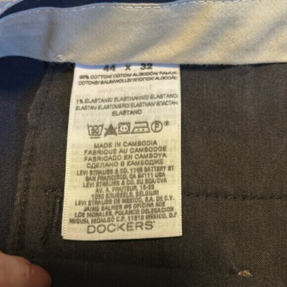 Dockers Dress Pants Classic Fit 44 x 32 - Picture 4 of 4